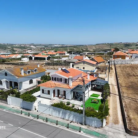 Seixo - Family House Near Hébergement de vacances Santa Cruz (Oeste)